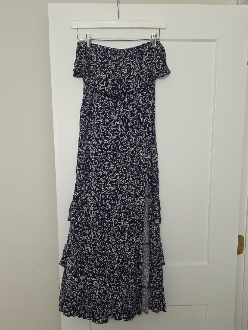 Off-Shoulder Navy & White Floral Maxi Dress - Picture 3 of 7